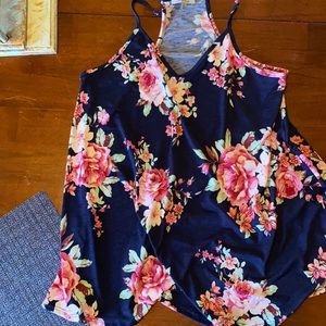 Razor back flowy tank